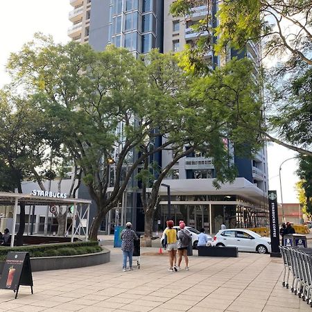 One Rosebank Stay 约翰内斯堡 外观 照片